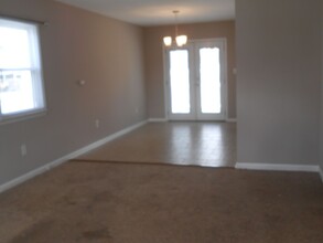 218 Plumtree Ave in Colonial Heights, VA - Building Photo - Building Photo