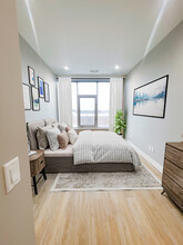 Main Living Apartments in Royal Oak, MI - Building Photo - Building Photo