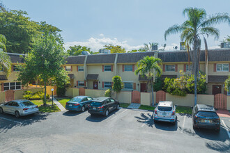 Arista Park Townhomes in Davie, FL - Foto de edificio - Building Photo