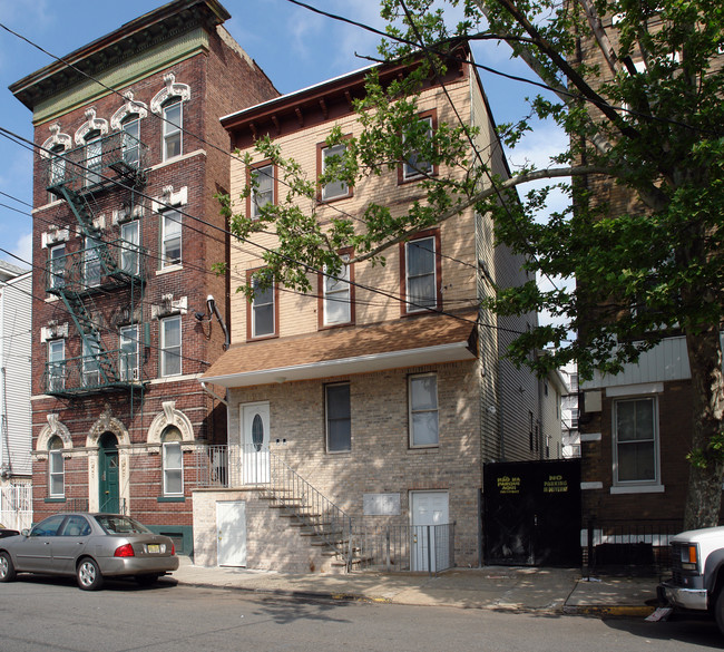 44 Jefferson St in Newark, NJ - Foto de edificio - Building Photo