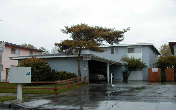 3201 Williamsburg Dr in San Jose, CA - Foto de edificio - Building Photo