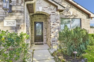 21629 Twitch Ct in Porter, TX - Building Photo - Building Photo