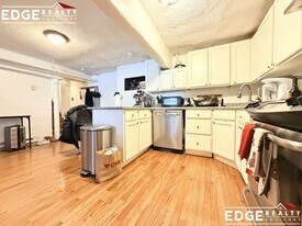 76 Egmont St, Unit B in Brookline, MA - Building Photo