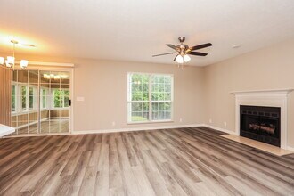 5701 Chestnutwood Trail in Nashville, TN - Foto de edificio - Building Photo