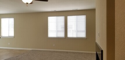 2160 Overland Park Dr in Reno, NV - Building Photo - Building Photo