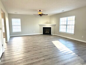 153 Pennsylvania Ct in Chapin, SC - Building Photo - Building Photo