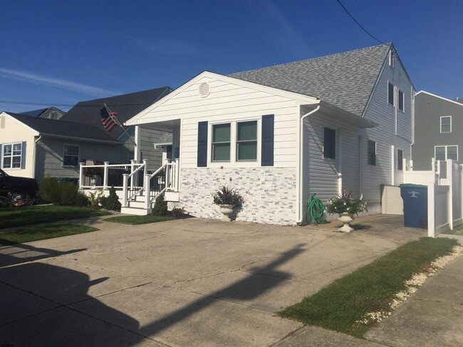 property at 109 10th St S