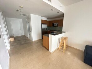 1050 Brickell Ave, Unit 2206 in Miami, FL - Building Photo - Building Photo