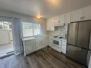 491 Serento Cir in Thousand Oaks, CA - Building Photo - Building Photo