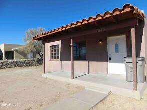 7625 Hacienda Ave in El Paso, TX - Building Photo - Building Photo
