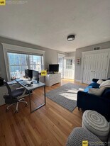 153 D St in Boston, MA - Building Photo