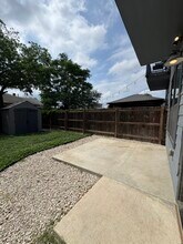 419 Cactus St in San Antonio, TX - Foto de edificio - Building Photo
