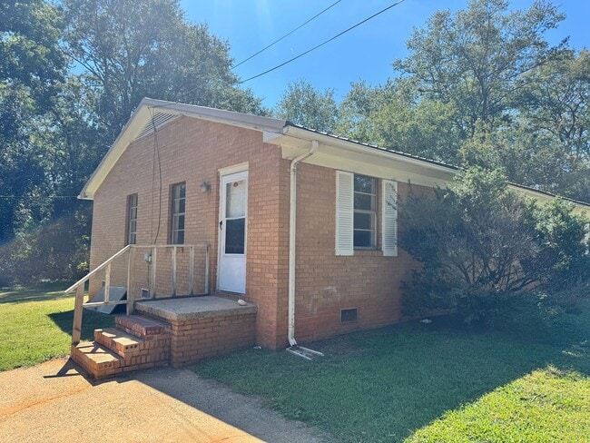 122 Woodland Ave in Shelby, NC - Building Photo - Building Photo