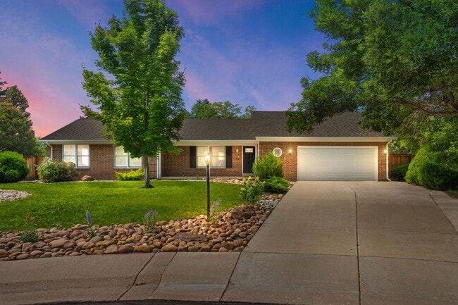 property at 5901 S Dayton Ct