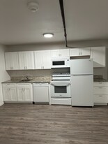 1120 Montana St, Unit Apt 30 in Gooding, ID - Building Photo