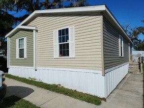 121 Alafara St in Seffner, FL - Building Photo - Building Photo