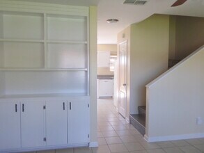 3312 N 25 1/2 St in McAllen, TX - Foto de edificio - Building Photo