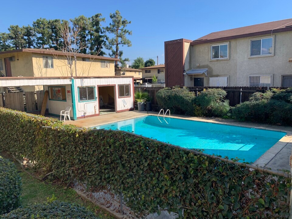 11827 Ferris Rd, Unit I in El Monte, CA - Building Photo