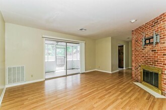 3618 Summit Bend in Austin, TX - Building Photo - Building Photo