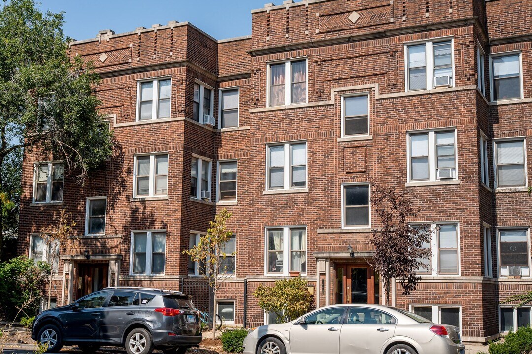 1468 W Argyle St in Chicago, IL - Foto de edificio