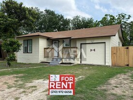 118 Gaskin Dr in San Antonio, TX - Building Photo