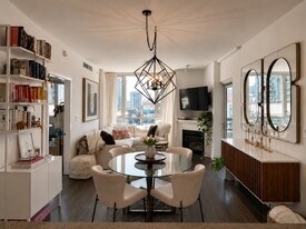 300 W Beech St, Unit 1301 in San Diego, CA - Building Photo