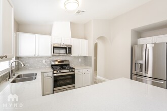 6514 Duck Hill Springs Dr in Las Vegas, NV - Building Photo - Building Photo