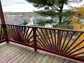 36 Hillcrest Cir in Watertown, MA - Building Photo - Building Photo