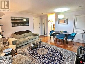 5-15 Northtown Way in Toronto, ON - Building Photo - Building Photo
