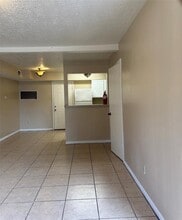 216 S Pruett St in Baytown, TX - Building Photo - Building Photo
