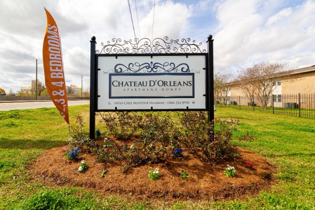 14765 Chef Menteur Hwy in New Orleans, LA - Building Photo - Building Photo