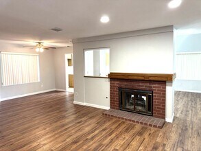 14349 El Contento Ave in Fontana, CA - Building Photo - Building Photo