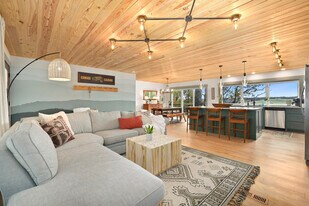 22923 War Eagle Blacktop Rd in Springdale, AR - Building Photo