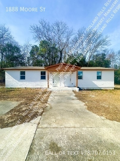 property at 1888 Moore St