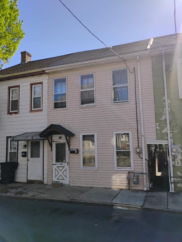 property at 460 New St