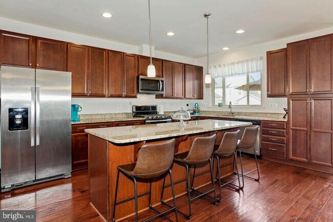 property at 944 Basswood Dr