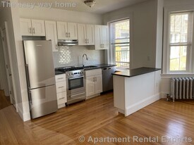 475 Highland Ave, Unit #3 in Malden, MA - Building Photo