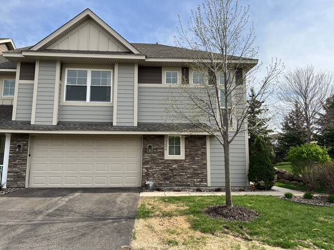 property at 3294 Red Oak Trl