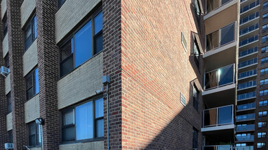 River Terrace Apartments in New York, NY - Building Photo - Building Photo