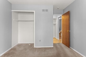 3809 Heritage Pkwy in Dearborn, MI - Building Photo - Building Photo