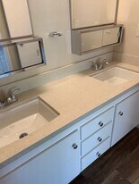 181 N Kellogg Ave in Santa Barbara, CA - Building Photo