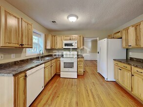 10 Waterton Way in Simpsonville, SC - Building Photo - Building Photo