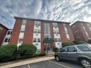 11 Commonwealth Ct, Unit #11 in Boston, MA - Building Photo - Building Photo