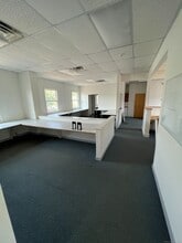 151 Meadow St in Branford, CT - Building Photo - Building Photo