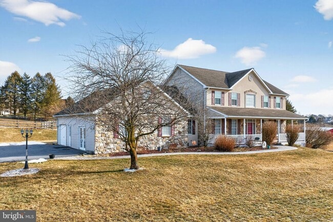 5289 PA-309 in Schnecksville, PA - Building Photo - Building Photo