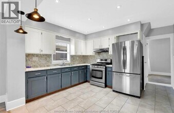 1665 PARENT - MAIN FLOOR in Windsor, ON - Building Photo - Building Photo