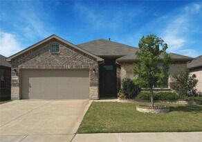 15841 Holland Hill Ln in Justin, TX - Building Photo