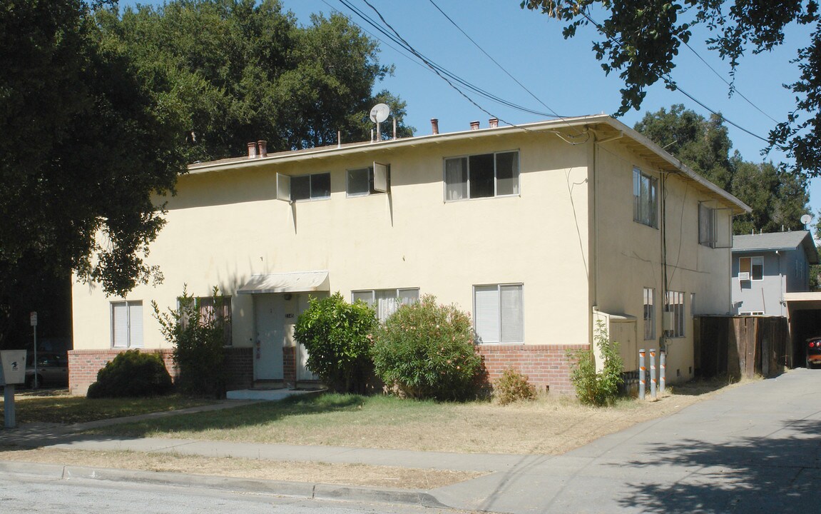 2145 Randolph Dr in San Jose, CA - Building Photo