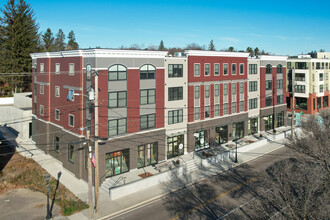 11 Park Street Apartments in Essex Junction, VT - Building Photo - Building Photo