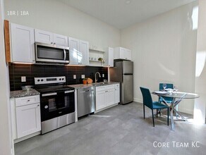 3100 E Gillham Plaza in Kansas City, MO - Building Photo - Building Photo